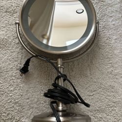 Stainless steel electric vanity mirror with cord