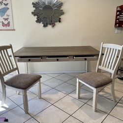 Bolanburg Dining Room Set