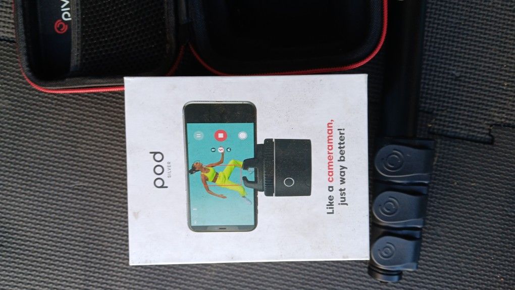 PIVO TRI-POD w Remote