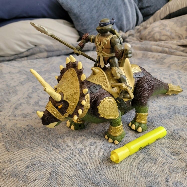 Teenage Mutant Ninja Turtles TMNT Paleo Patrol Dino Runners Triceratops  2003 for Sale in Lisle, IL - OfferUp