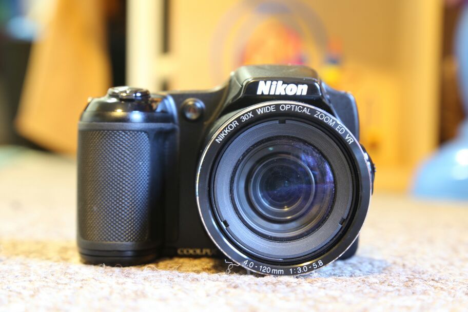 Nikon coolpix l820 camera with a 32gb sd card