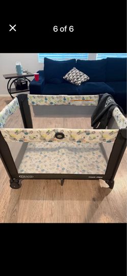 Graco Pack'n Play Portable Infant Playard, Carnival, Unisex very nice playpen, 18.52