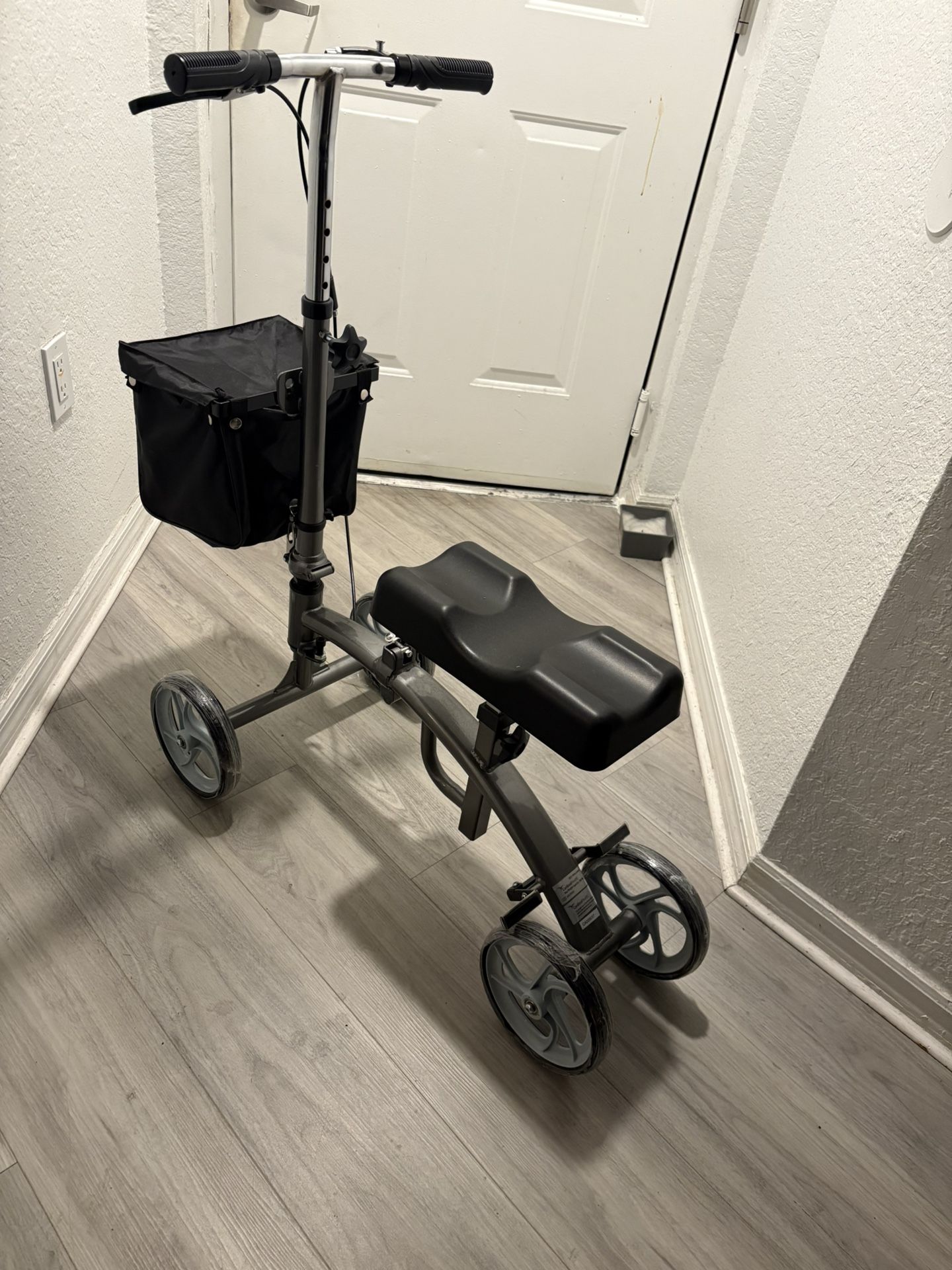 Foot scooter