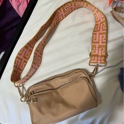 Beige Crossbody Purse – Comes with 2 Straps