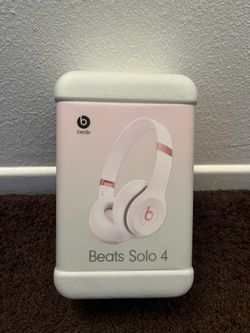 Beats Solo 4 Cloud Pink