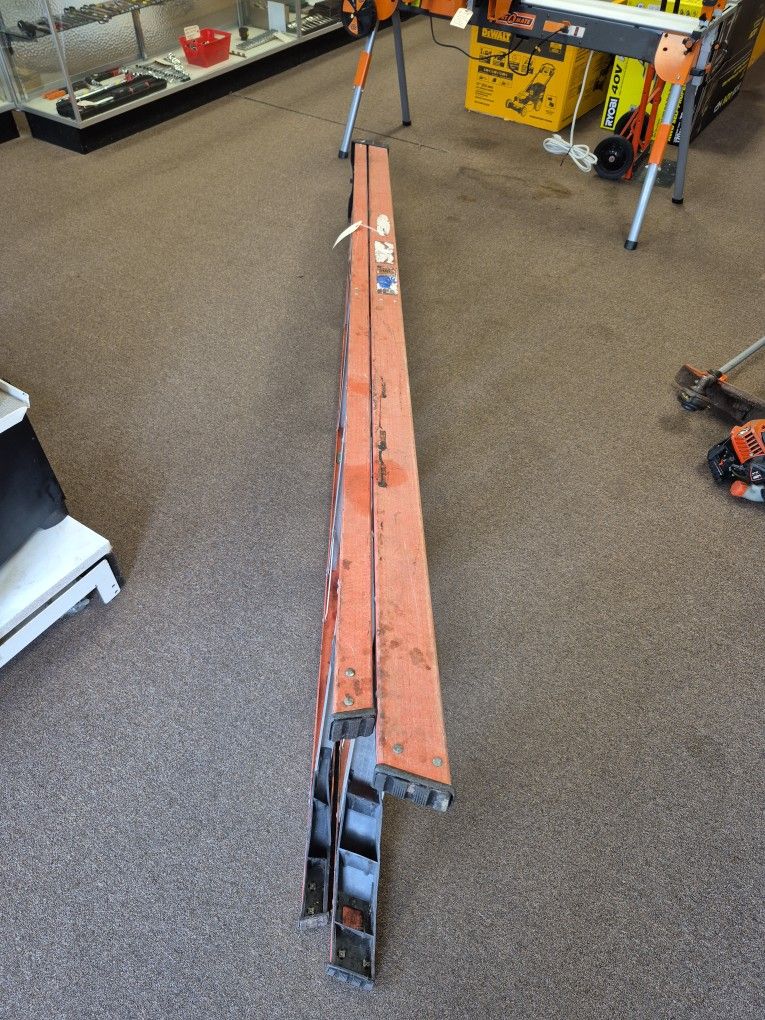 Werner 10 Foot Fiberglass Step Ladder FIA10