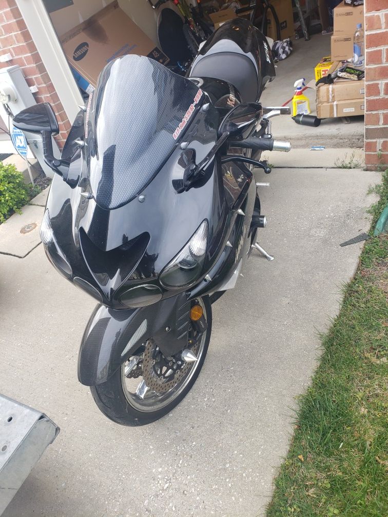 2007 ZX14 1400cc. (Buser Killer)