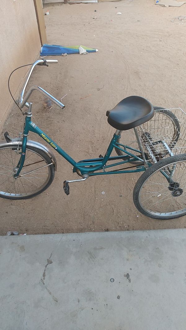 Classic Miami sun Adult Trike for Sale in Victorville, CA OfferUp