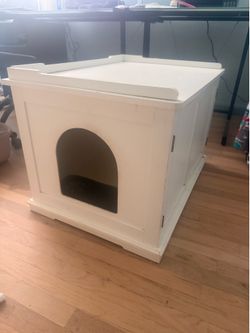 Unipaws cat litter furniture