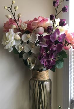 Decorative floral vase and flowers