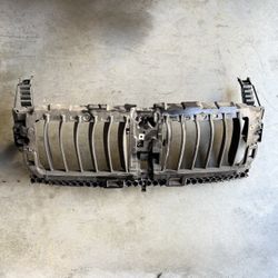 2022 - 2024 BMW GRAN COUPE G26 FRONT UPPER RADIATOR OEM