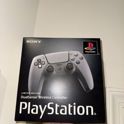 *LIMITED EDITION* Sony PlayStation 30th Anniversary DuelSense Wireless Controller