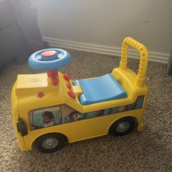Wheels On The Bus Ride On 