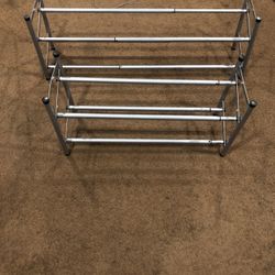 Shoe rack adjustable