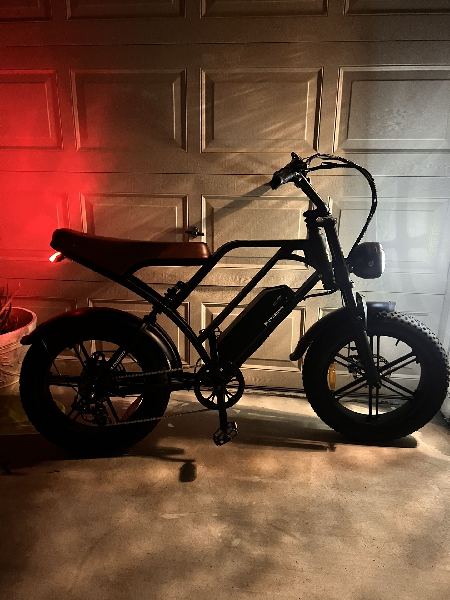 E-bike For Sell-28+miles-charger Included-Fat Tire-