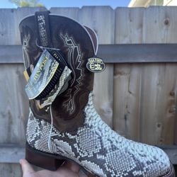 Cowboy Boots Python