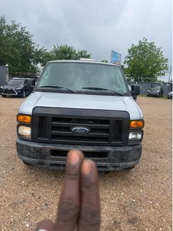 2014 Ford Econoline E350