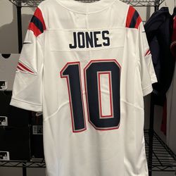 Nike Patriots Jones Mens Jersey Size XL