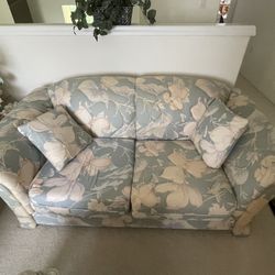 Floral Couches Free