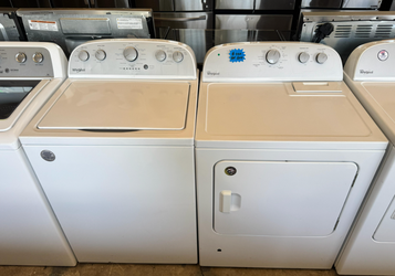 Whirlpool Washer & Dryer Set – Top Load Agitator, Clean, Ready to Go