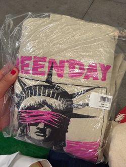 Selling Green Day sweater size large given to me by an actor