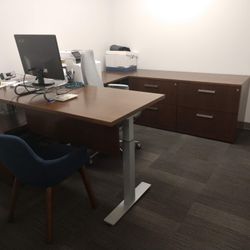 U-shape Electric Height Adjustable Desk Set. Office Desk Set. 