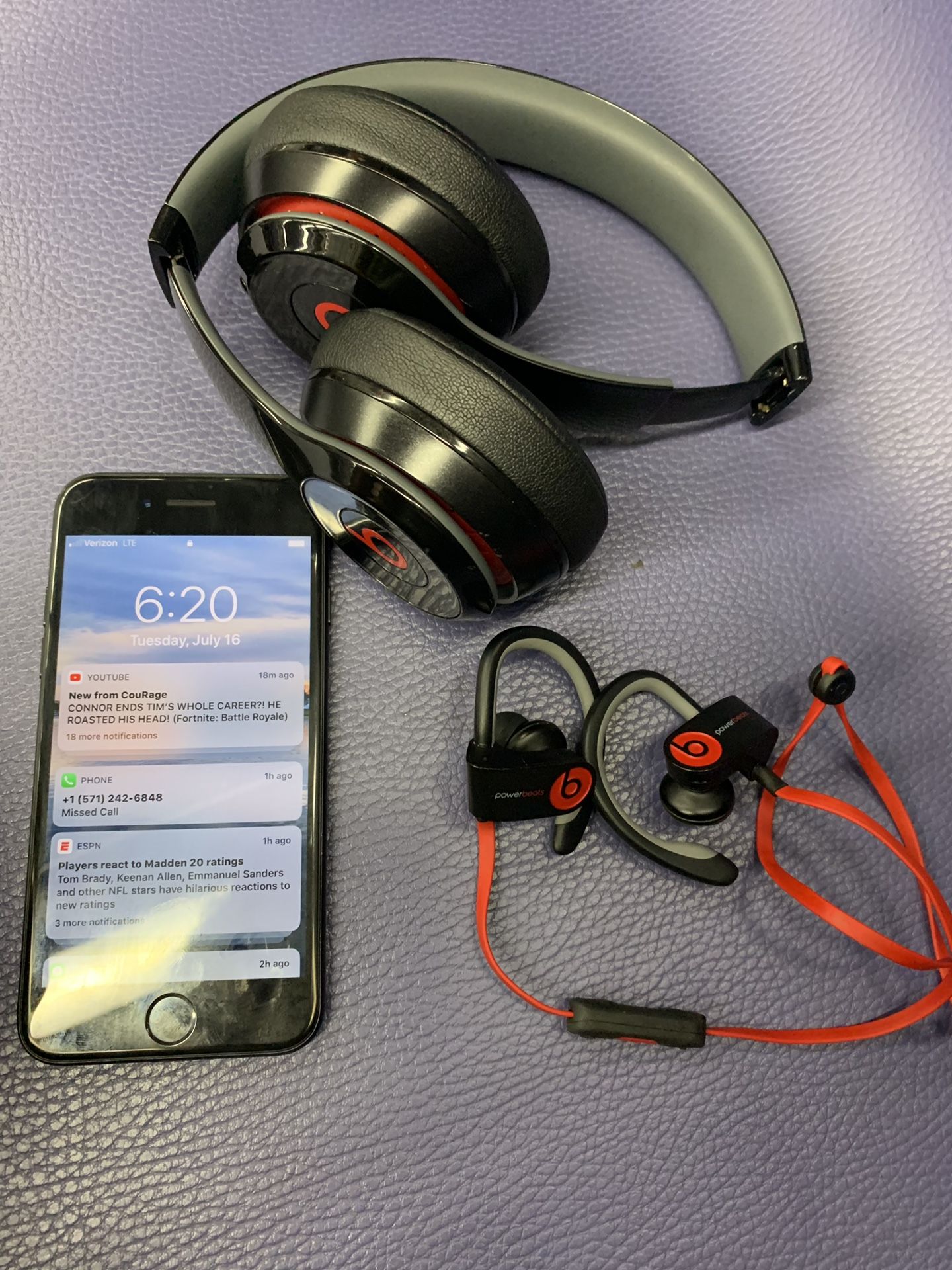 iPhone 7,beats solo wireless 3 and Powerbeats 3