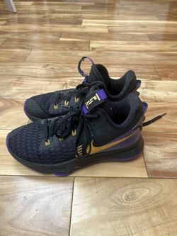 LeBron James Witness V 5s Basketball Shoes Size 7y