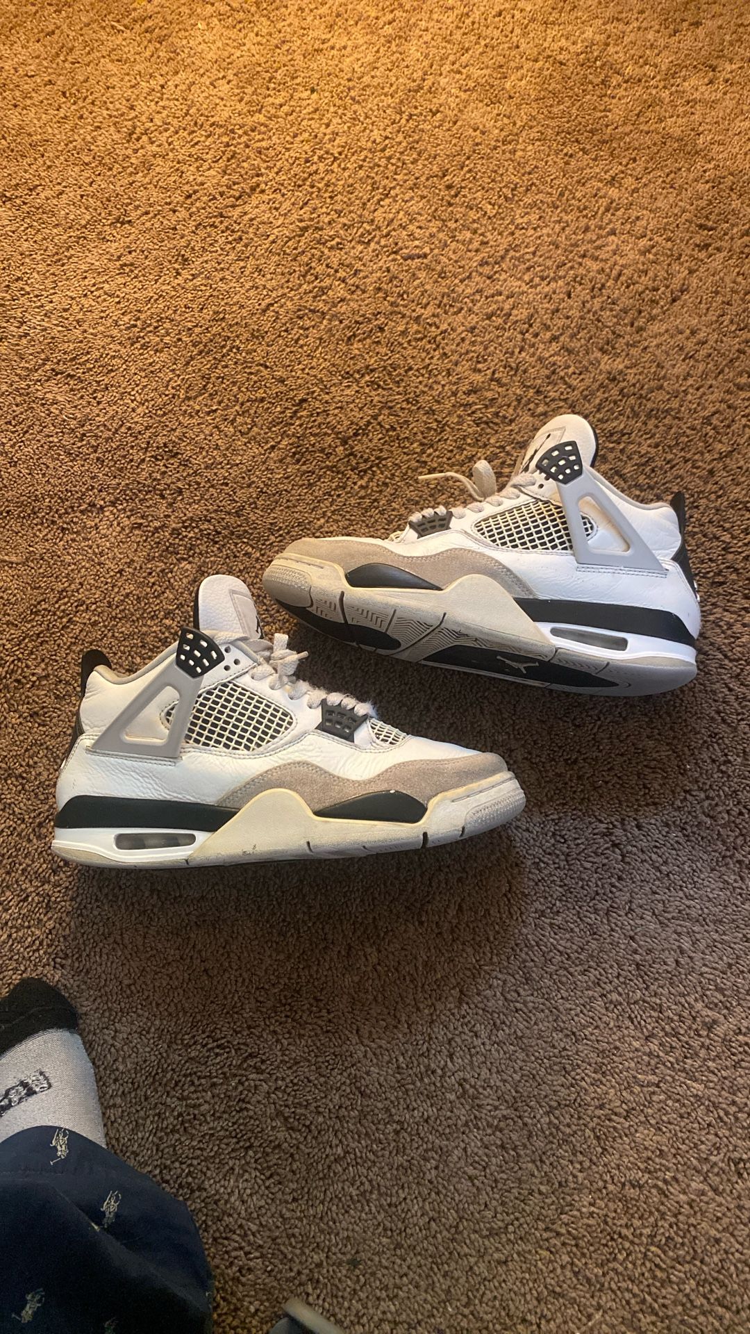 Jordan 4 Military