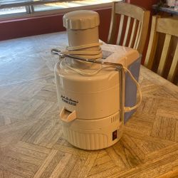 Jack LaLanne juicer
