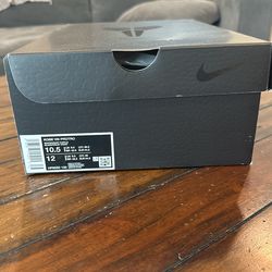 Kobe VII Protro White/Court Purple Size 10.5