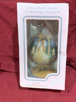 Barbie 1997 holiday ornament. Dream Bride Barbie.