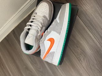 Air Jordan 1 Low Sneakers Special Edition size 7y/7 m