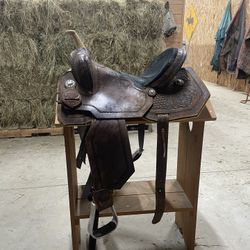 Triple Creek Barrel Saddle 