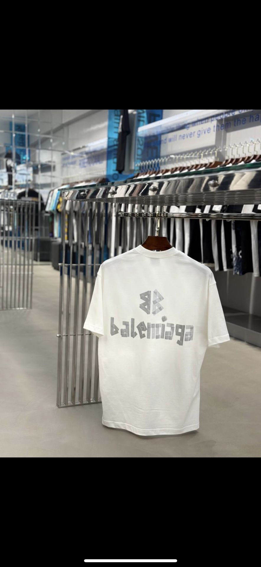 BALENCIAGA T shirt 