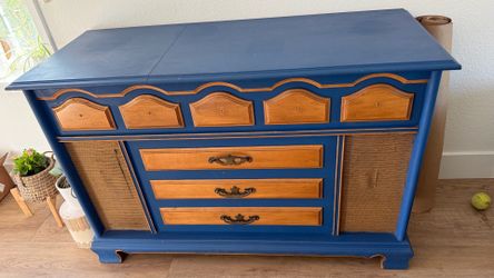 Vintage Stereo Console