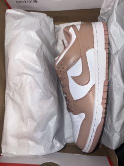Rose Whisper Nike Dunk 