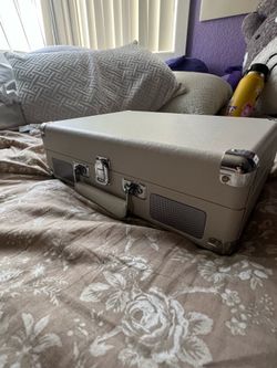 Crosley Cream/Gray Case Turntable
