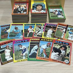 1975 Topps Baseball Cards (242 Vintage Cards) 🔥🔥 Sharp Cards!!