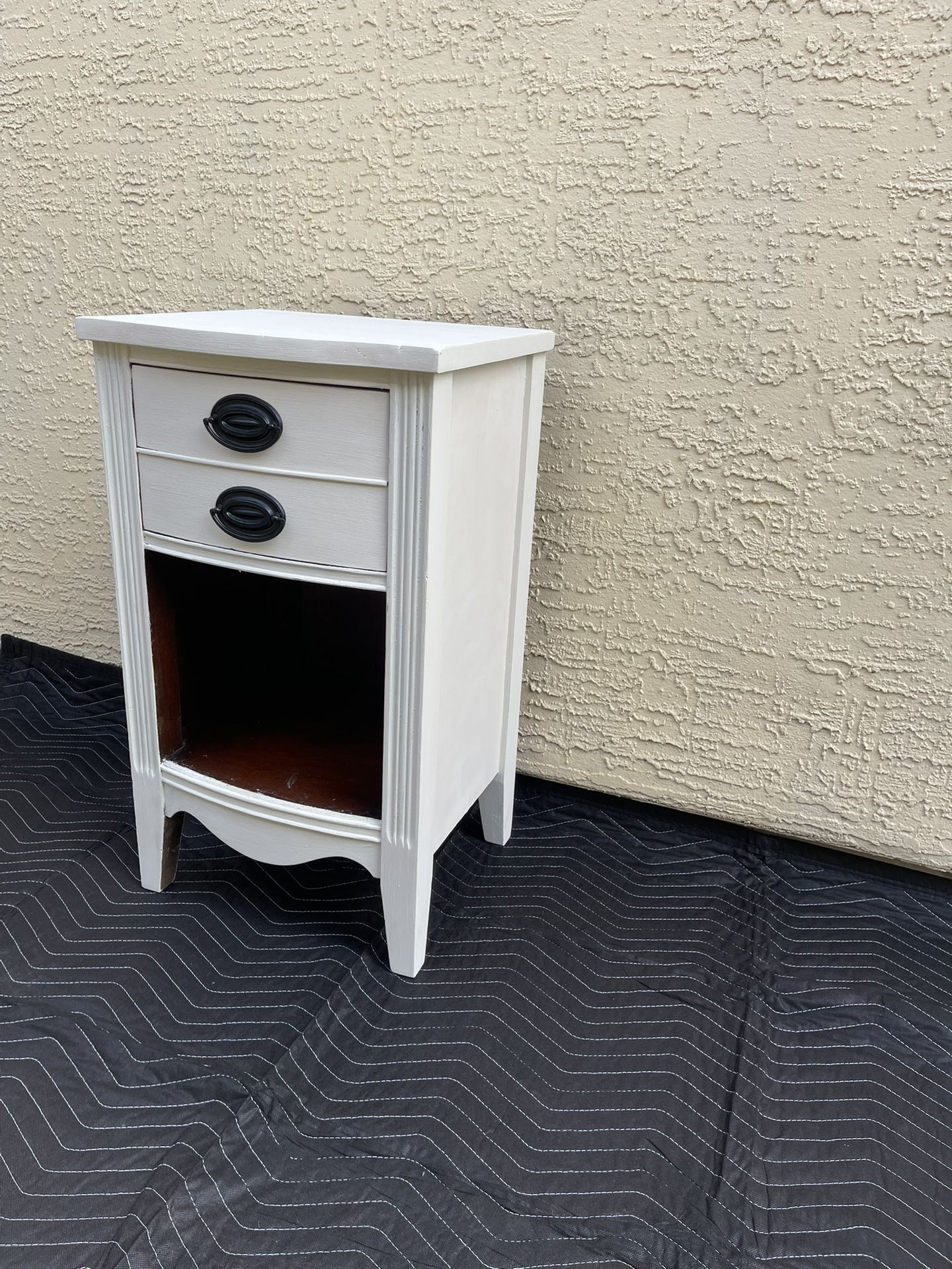 Night Stand/Buro/Mesa De Noche