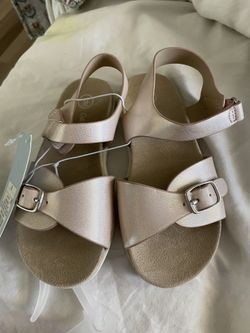 Girls Sandals  Size 9 Blush 
