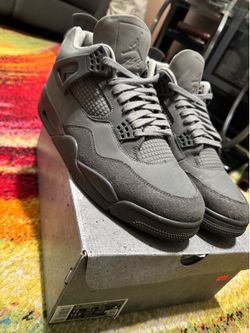 Worn Jordan 4 SE Smoke Grey  with box