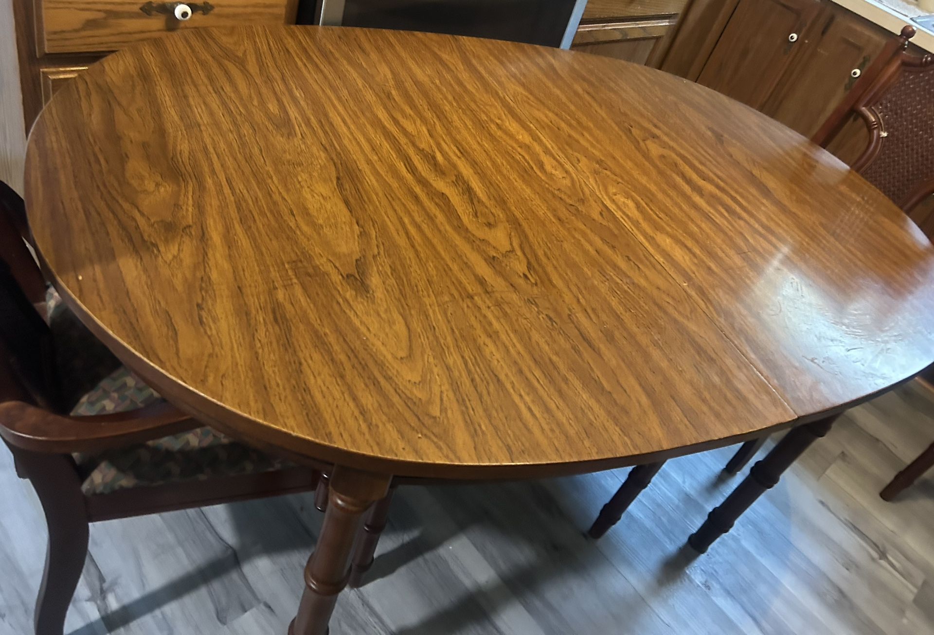 Oval Dining Table With 4 Chairs