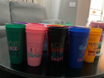 Nurse drinking cups set of 30 with tops