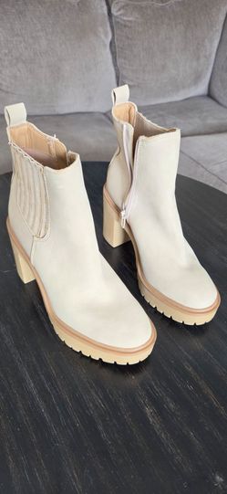 Dolce Vita Cream Platform Chelsea Ankle Boots Size 7.5