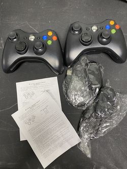 Wireless Controllers for Xbox 360-Black (2)- NWOT- Q