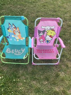 KID CHAIRS x2