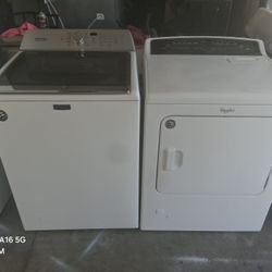 Maytag Washer And Cabrio Gas Dryer 