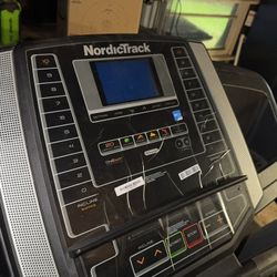 Nordic track  Incline Treadmill 