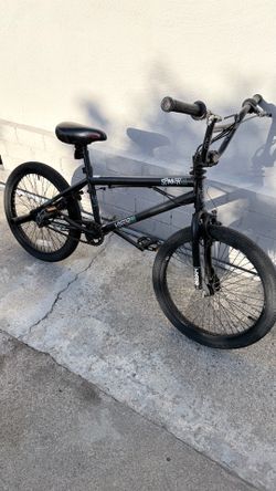 $100 KIDS BMX BIKE I WANT SOLD ASAP EVERYTHING WORKS PERFECTLY FINE!